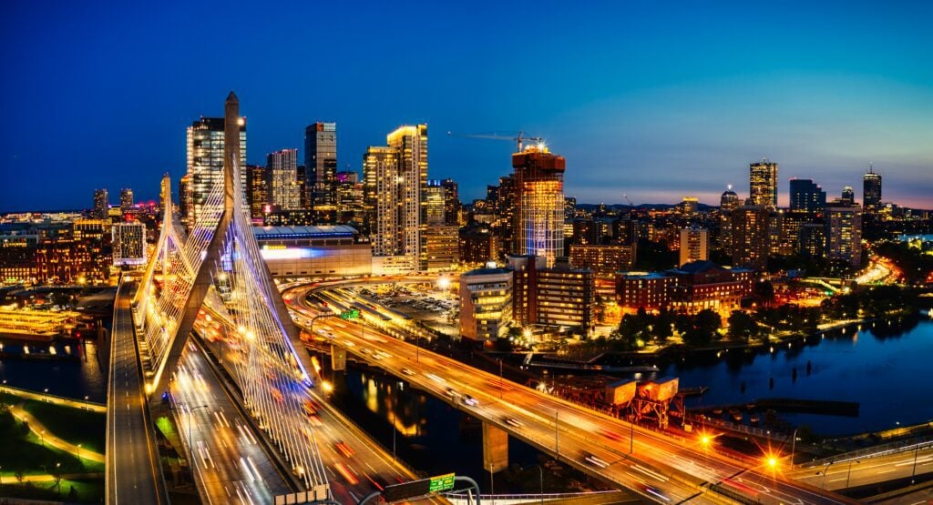Boston's lively neighborhoods, from the North End's Italian charm to Newbury Street's stylish boutiques, offer a diverse range of experiences.