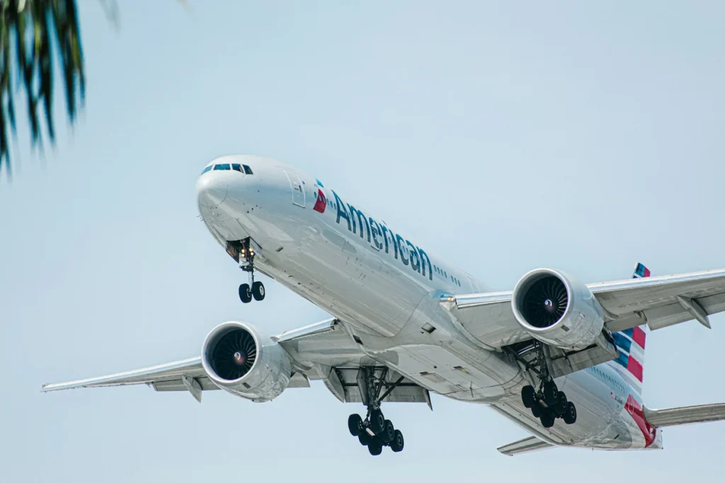 American Airlines Boeing 777 descending for landing with gear deployed