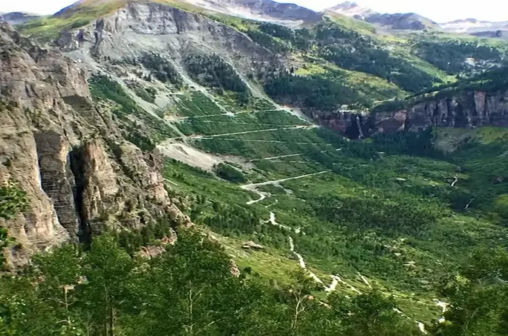 Telluride Half Day Jeep Tours in the mountains