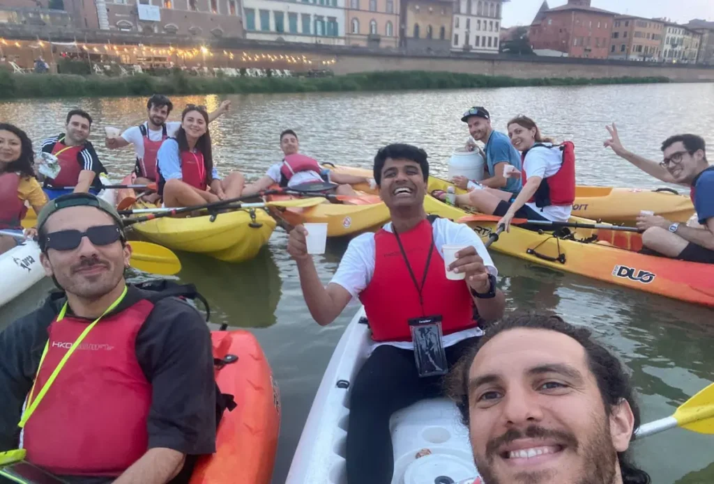 Kayak tour on the river Arno, Pisa 