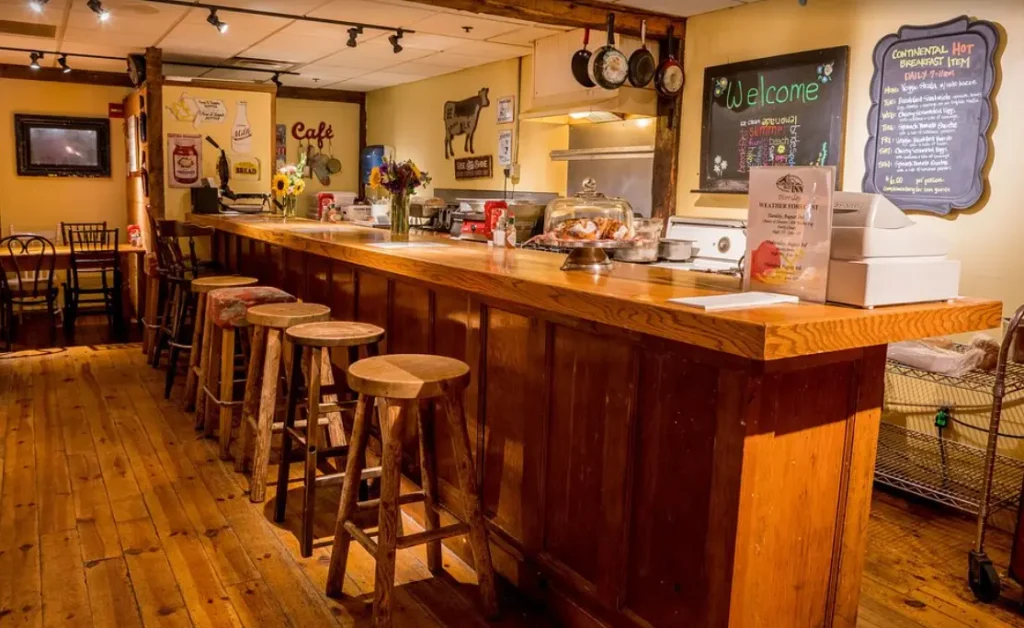 The Common Man Inn & Spa