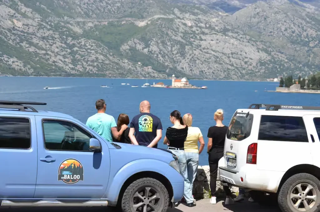 Jeep-tour to Hidden Stone Village & delights