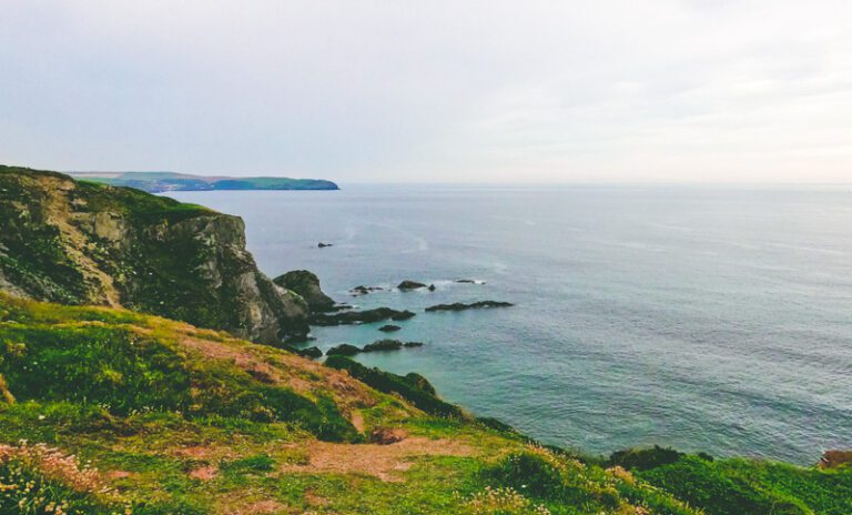 12 Prettiest Places in Devon (England) to Visit for Fun & Views