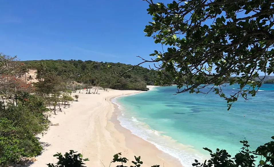 Ilig Iligan Beach