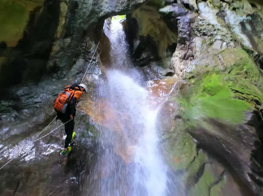 Canyoning Skurda River