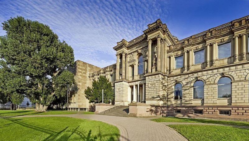 Immerse Yourself in Art at Städel Museum, Where Creativity Knows No Bounds