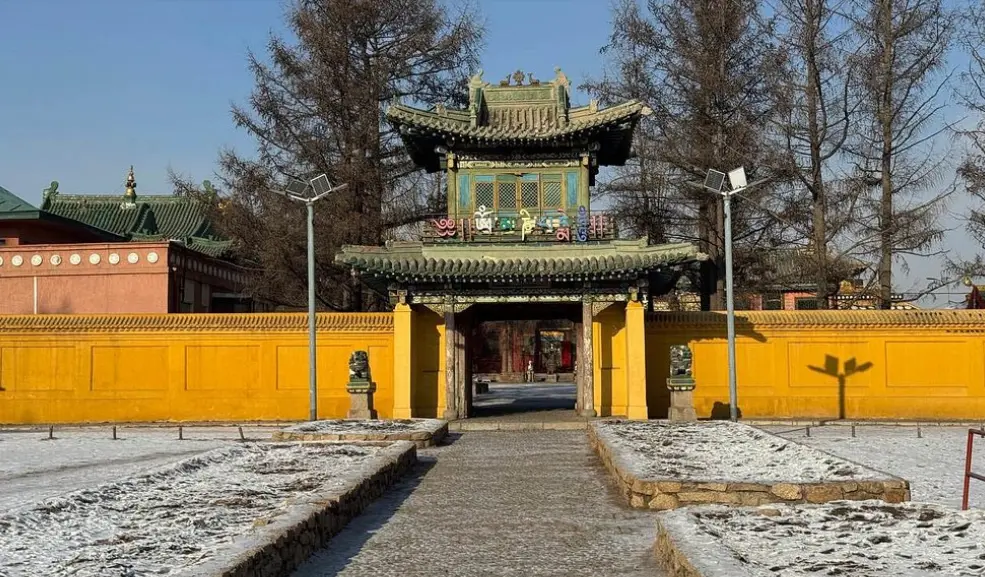 Gandantegchinlen Monastery