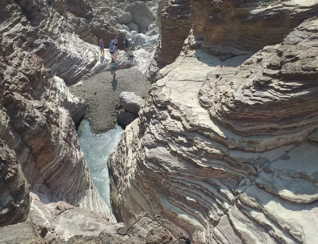 Hiking in the UAE’s Scenic Hajar Mountains