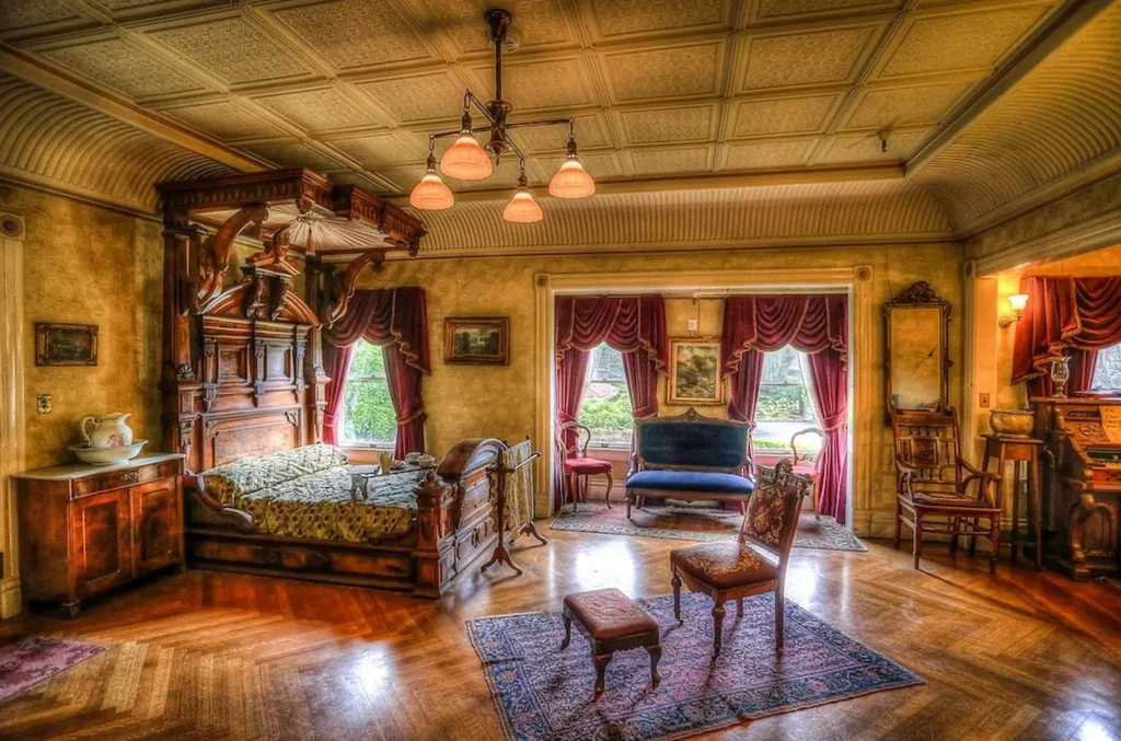 Sarah Winchester's bedroom