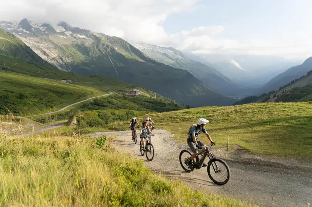 Electric mountain bike tour