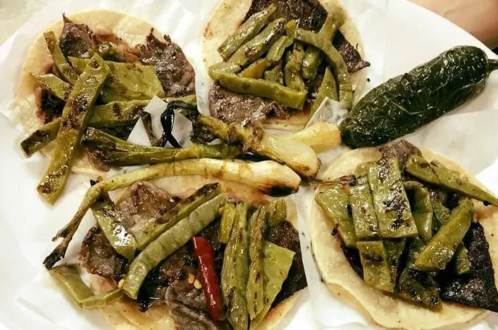 Taqueria Los Comales Logan Square