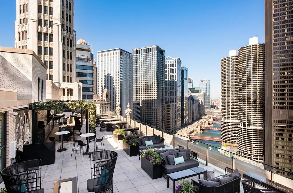 LondonHouse Chicago, Curio Collection by Hilton