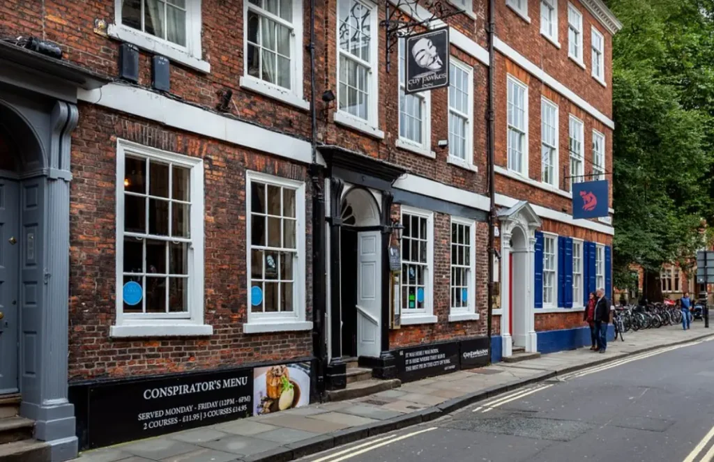 Guy Fawkes Inn exterior