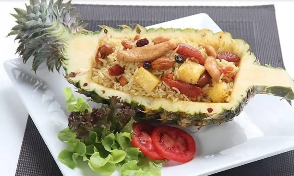 Fried Rice with Pineapple at Khaomao-Khaofang