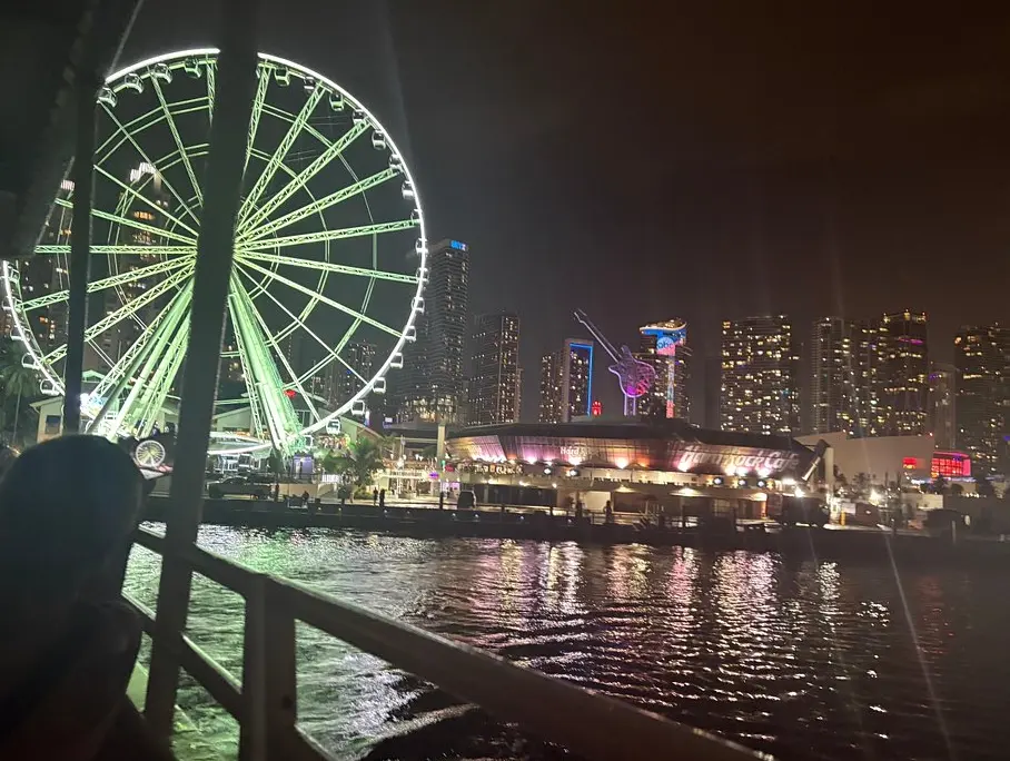 Biscayne Bay Miami Skyline Boat Cruise