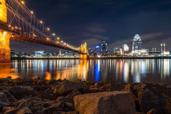 Things to Do in Cincinnati at Night: 18 MIND BLOWING Spots!