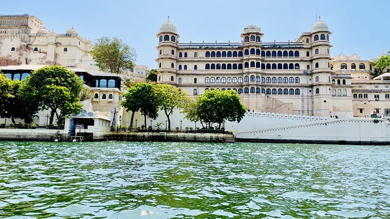 Lake Pichola: Reflective canvas where ancient tales shimmer beneath the tranquil waters, echoing timeless elegance.