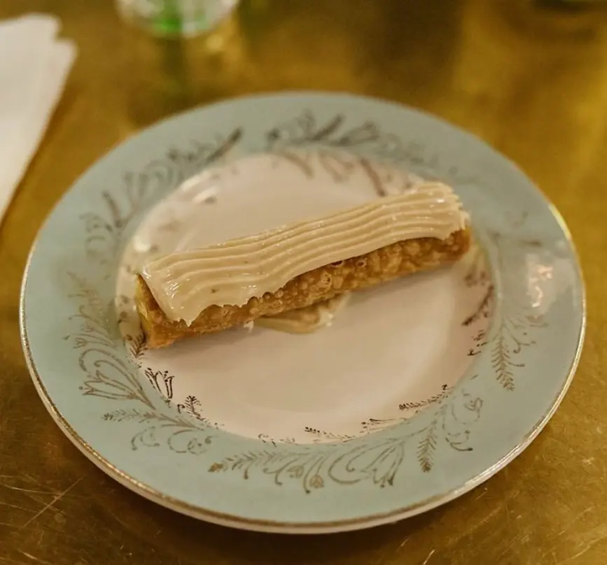 Maple ice cream cannoli