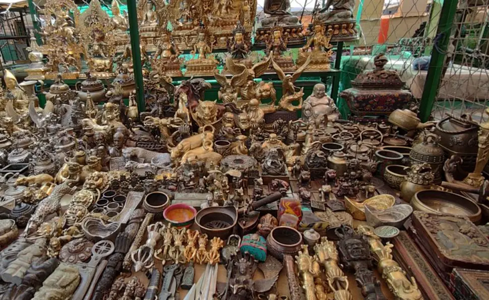 Narantuul Market