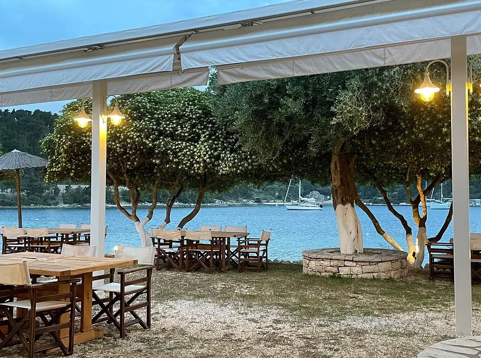 Mongonissi Beach