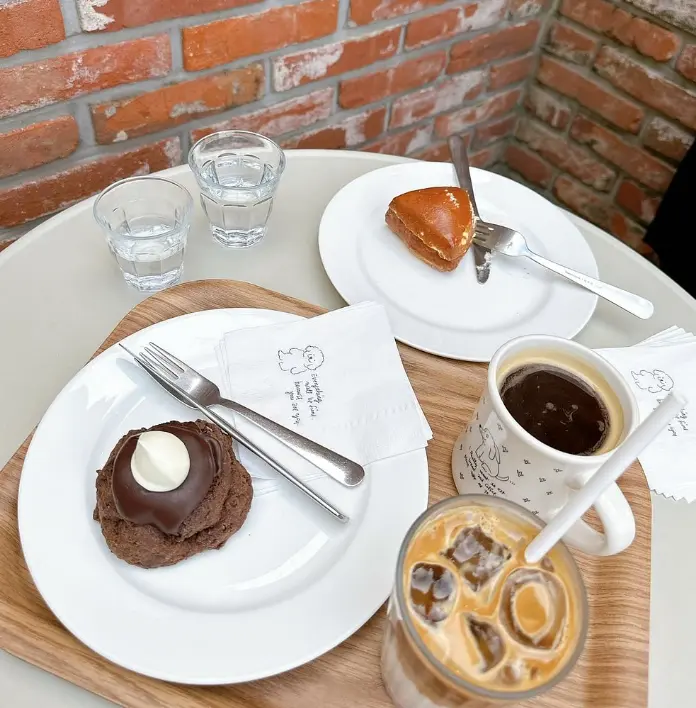 Cafe Layered Yeonnam