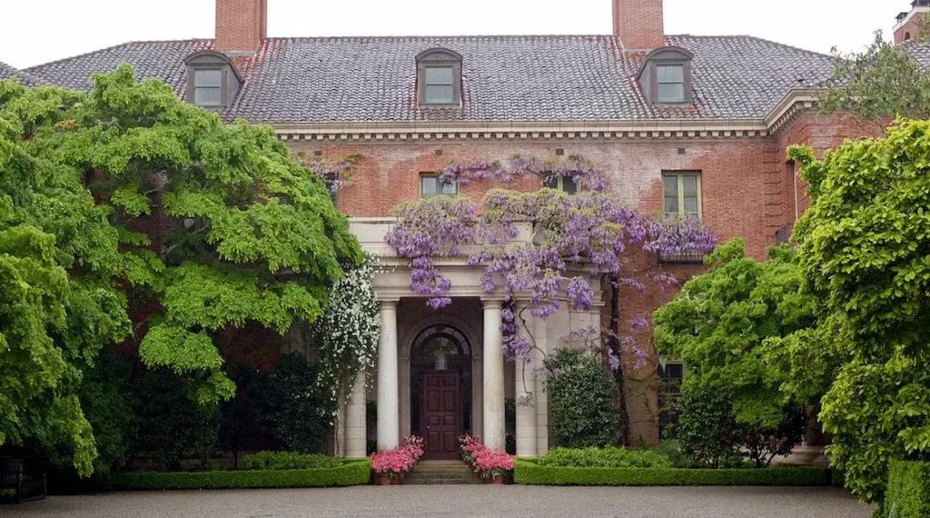 Facade of Filoli Historic House & Garden