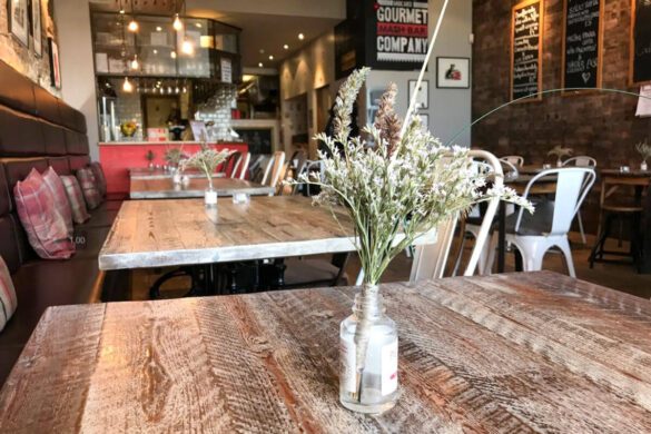 22 Awesome Places to Eat in Edinburgh That Foodies Will Love