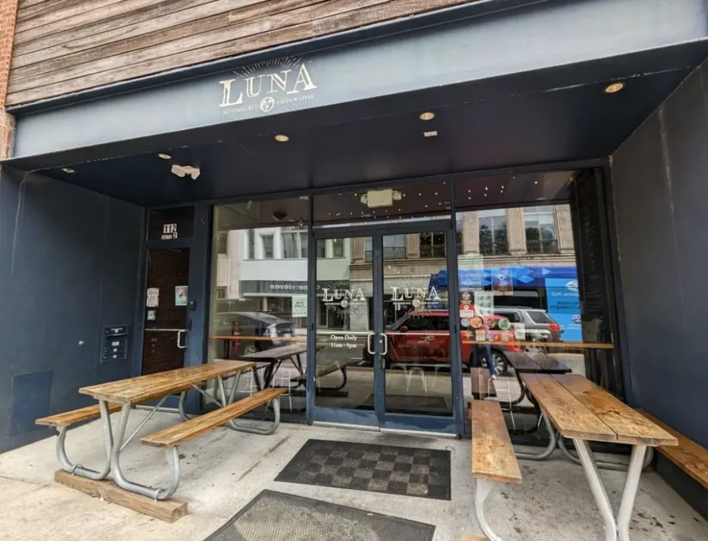 Luna Rotisserie and Empanadas