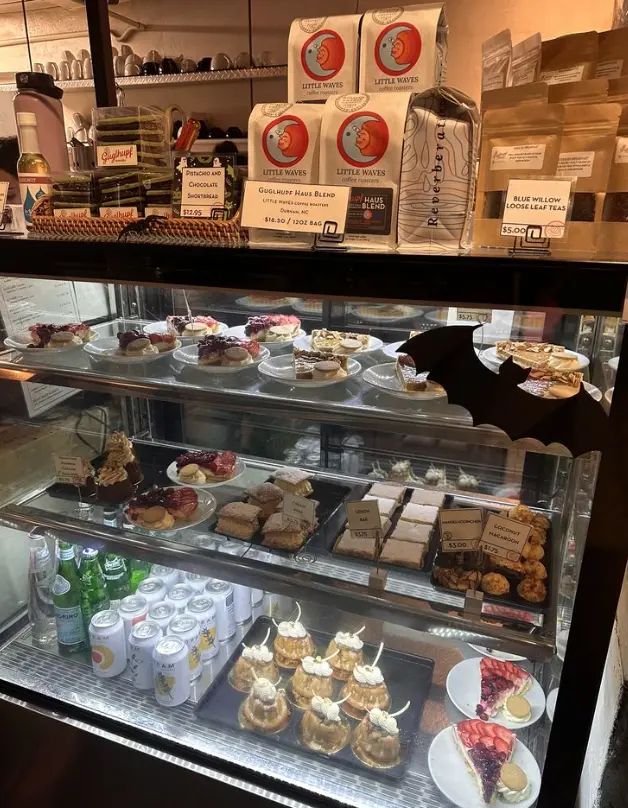 Guglhupf Bakery & Restaurant