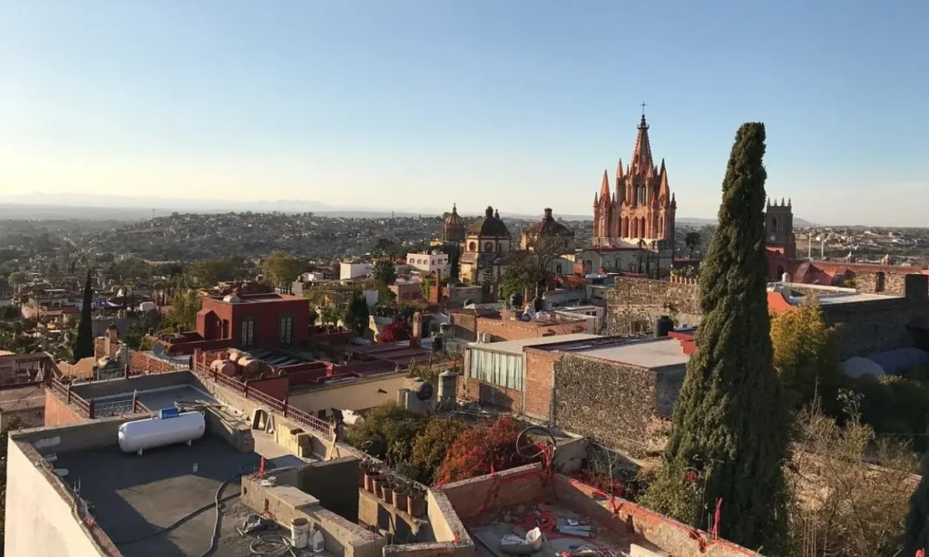 Scenic city view with the Parroquia de San Miguel Arcángel in San Miguel de Allende.