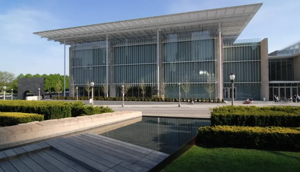 The Art Institute of Chicago