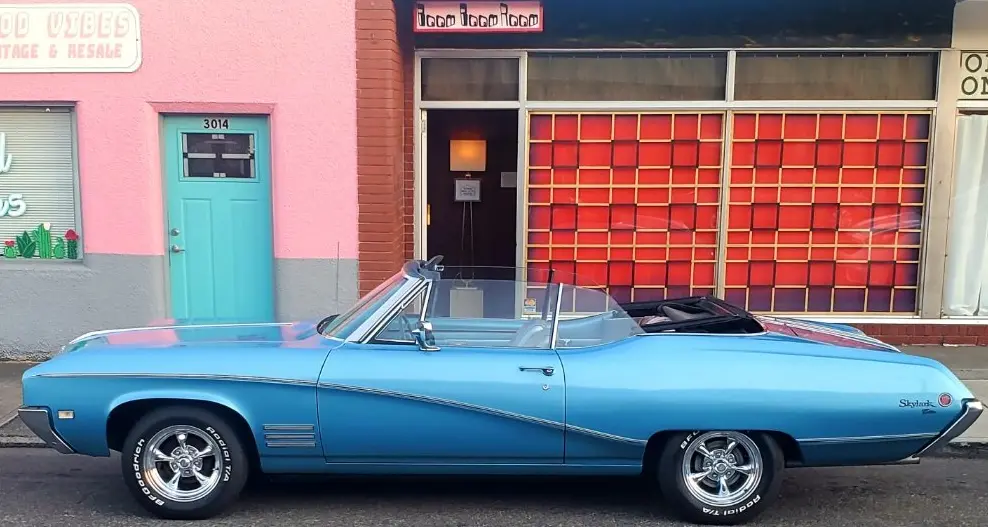 Boom Boom Room exterior