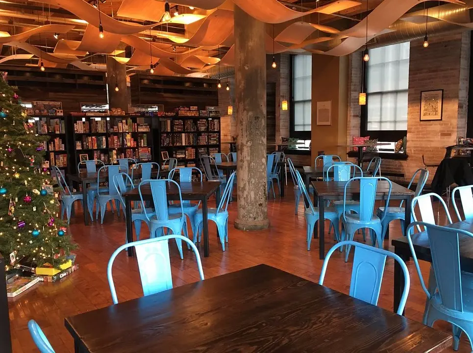 Interior of Pieces: The St. Louis Board Game Bar & Cafe 