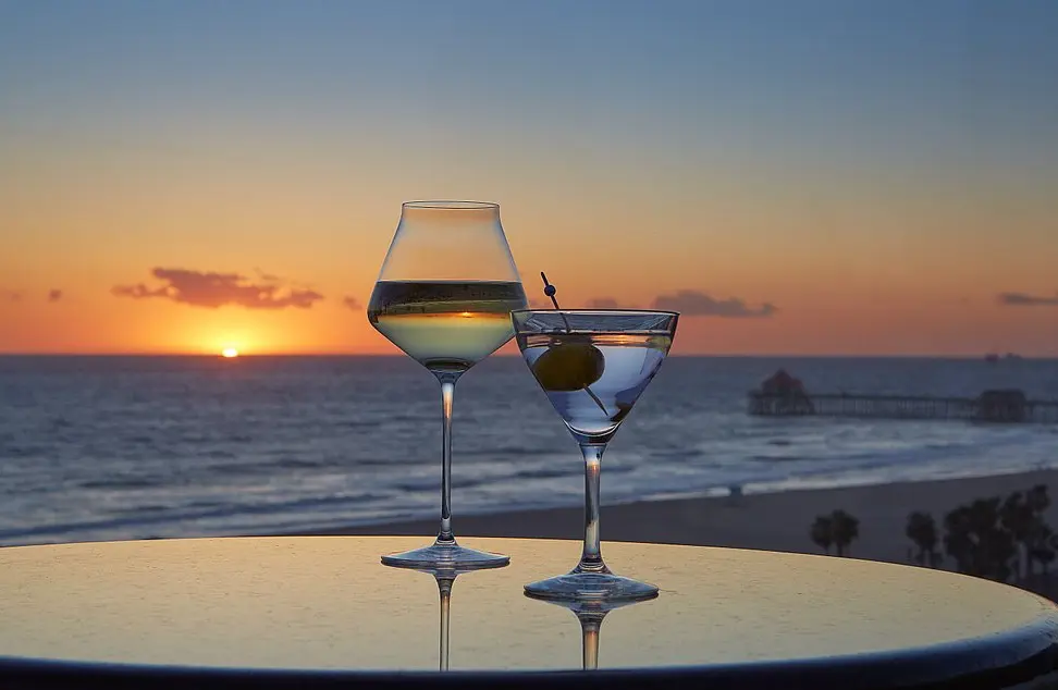 Offshore 9 Rooftop Lounge