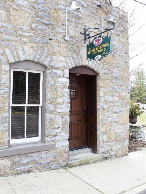 Buffalo Springs Distilling is a historic building turned unique one-bedroom stay with distillery charm and character.