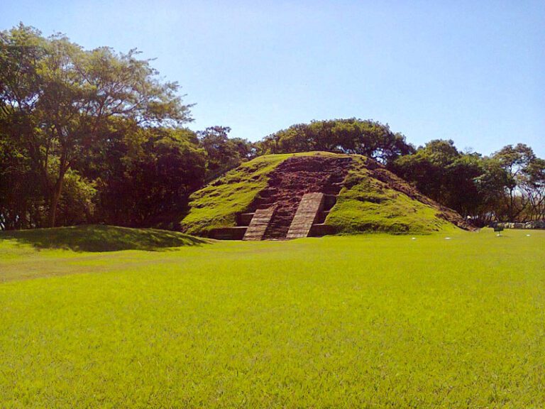 12 Can’t-Miss Things to Do in La Libertad, El Salvador (From Locals ...