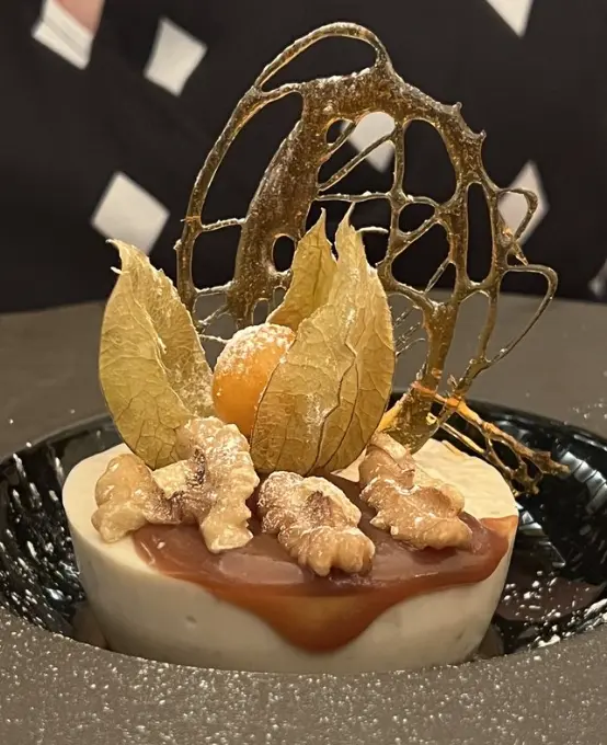 Ad Hoc restaurant