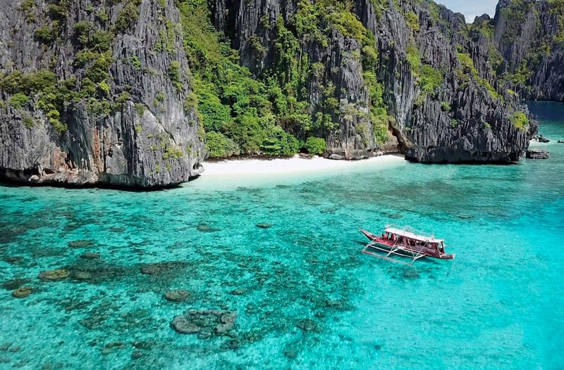 Simizu Island is a vibrant underwater paradise with crystal-clear waters, abundant marine life, and diverse fish and coral species.