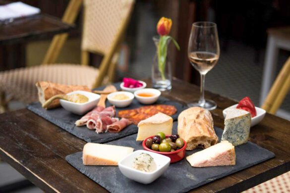 Manhattan’s Coolest Restaurants: 21 Unique Spots You Can’t Miss