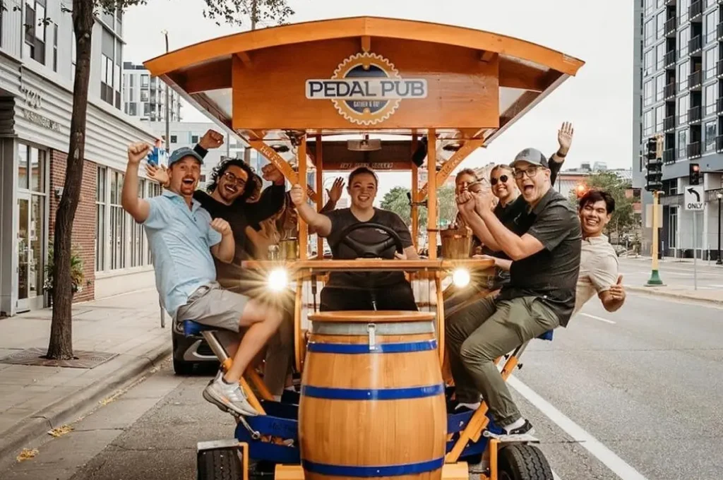 Public Pedal Pub Tour in Austin