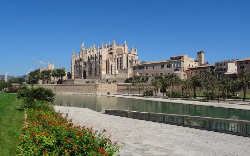 The Gothic cathedral of La Seu rises above the waterfront in Palma de Mallorca.