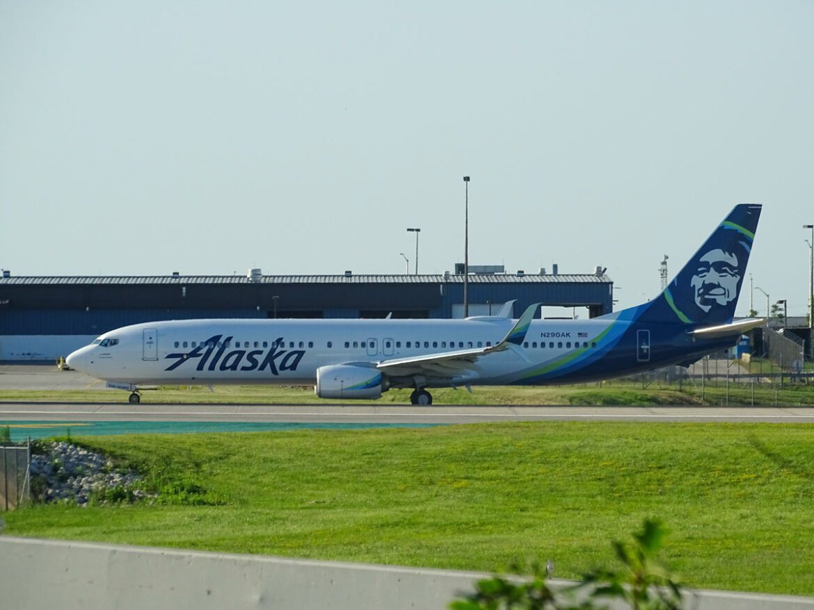 Alaska Airlines First Class Featured Image