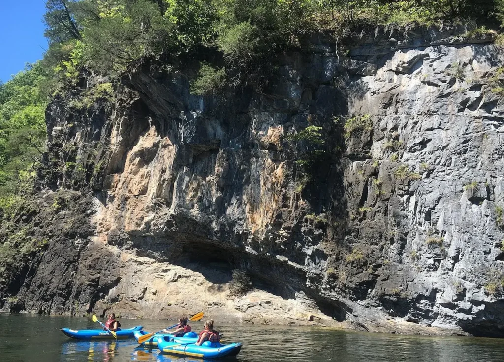 Kayaking through the calm waters of Elizabethton