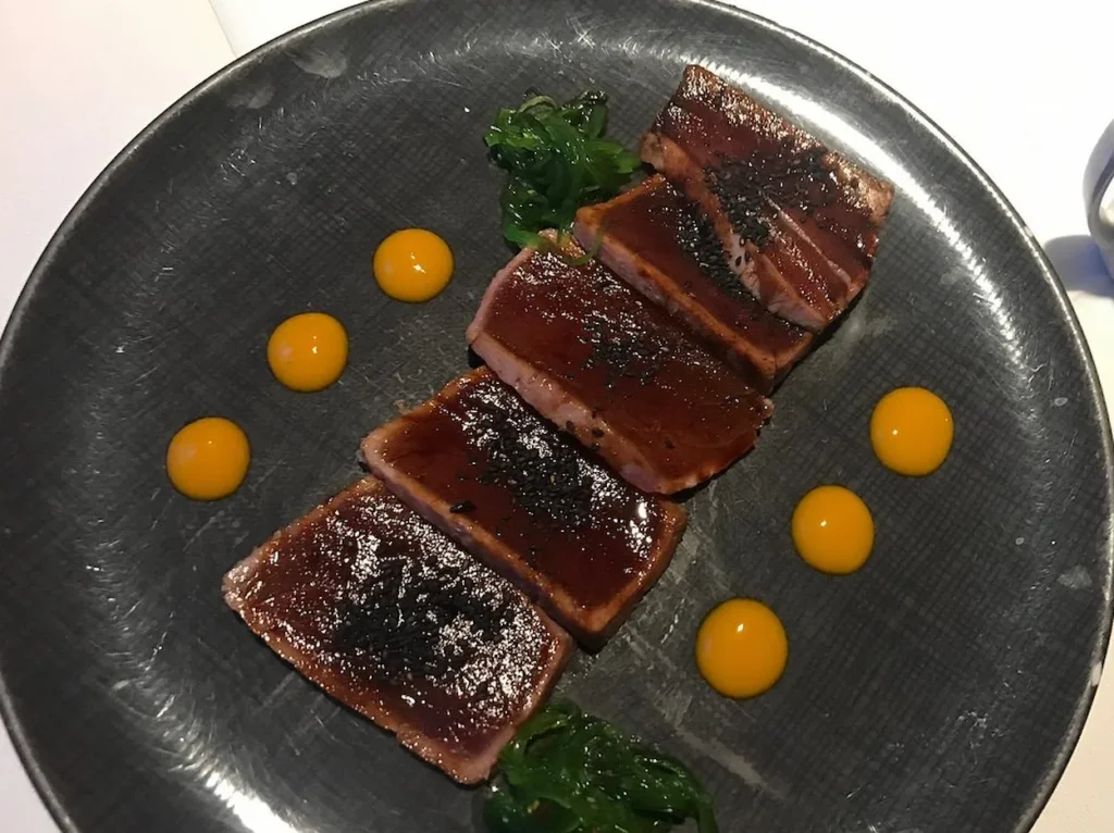 Submarino Restaurant