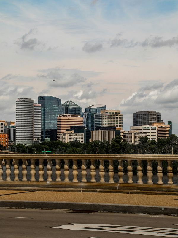 Arlington, VA hosts bars for young adults to mingle, along with group activities like sports leagues, cooking classes, and volunteering.