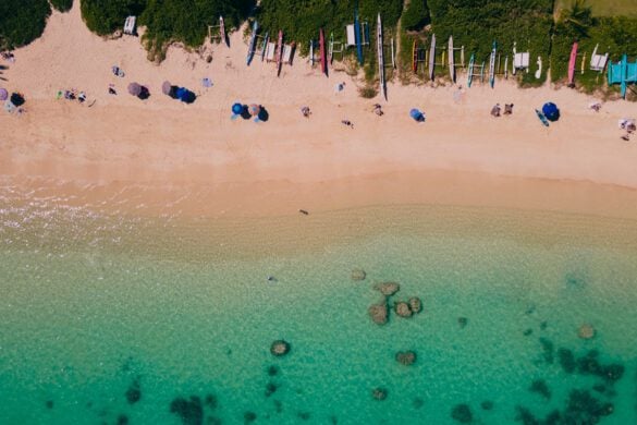 10 DREAMY Clear Water Beaches You Won’t Believe Are in the US
