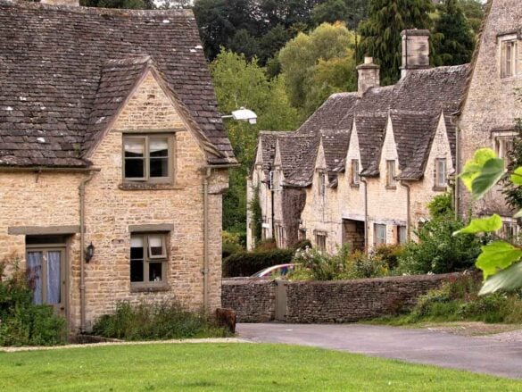 Most Beautiful Places in Cotswolds Featured Image
