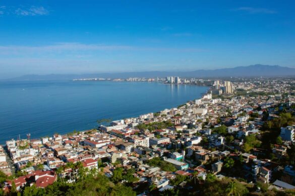 Top 10 Airlines to Puerto Vallarta in 2025 (Affordable Flights)