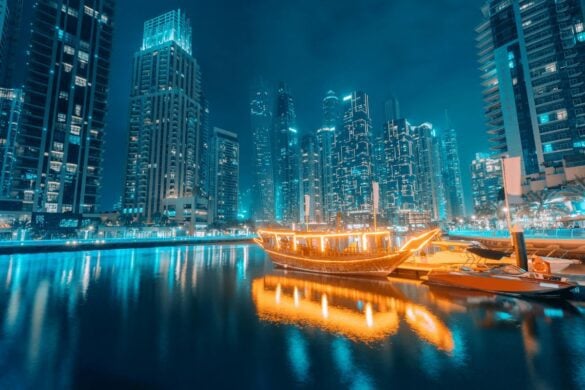 Dubai Bucket List: 13 Fun Things to Do & See for Young Adults
