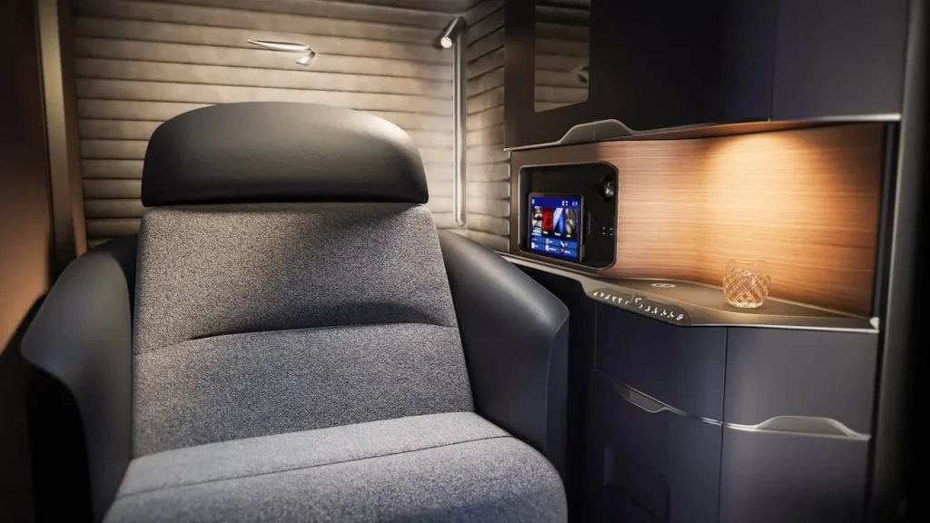 Comfort and sophisticated luxury of the British Airways First Class suite